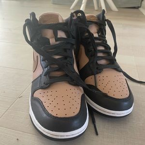 Air Jordan 1 Mid * Brand New